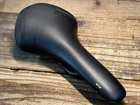 IS655 フィジーク fizik ANTARES 00 カーボンレール サドル