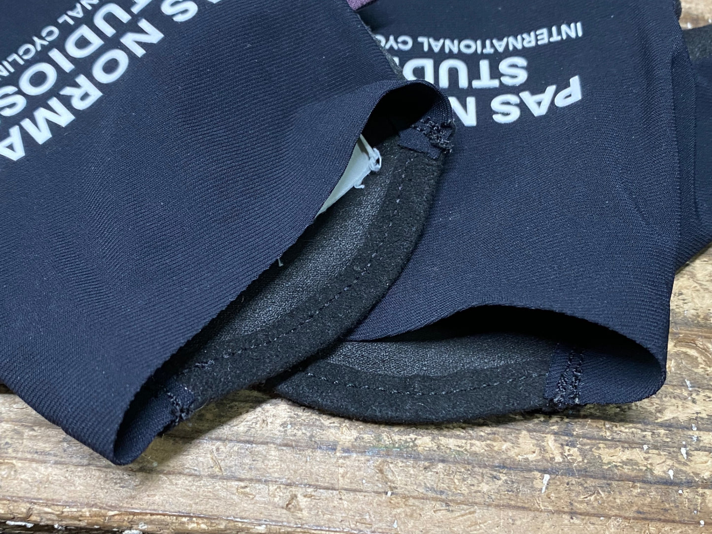 IU955 パスノーマルスタジオ PAS NORMAL STUDIOS Logo Race Mitts グローブ M