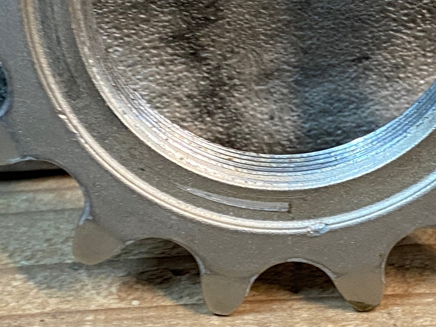 IU927 スギノ Sugino GIGAS TRACK BIKE COG トラック コグ 14T NJS