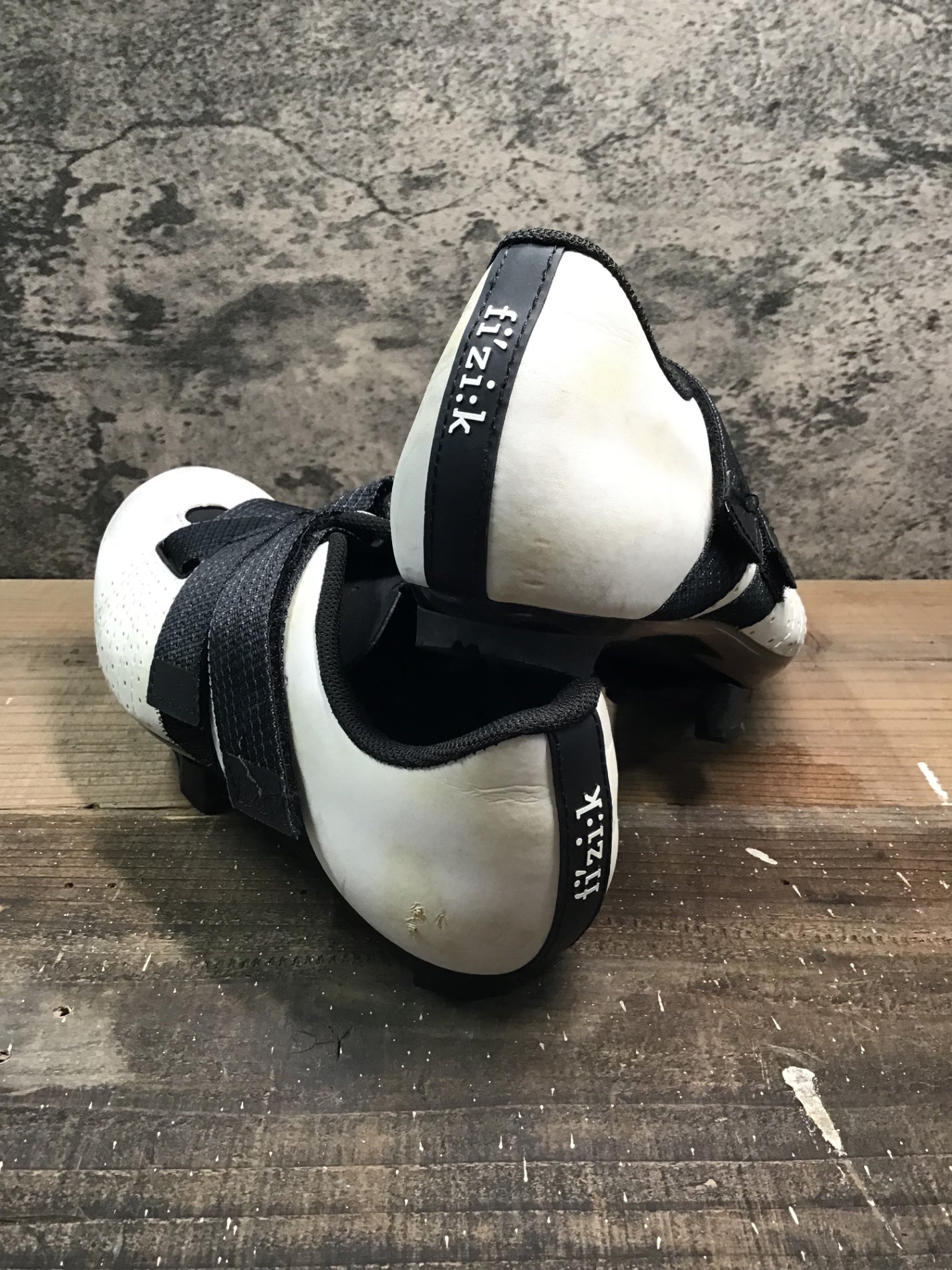 IJ960 フィジーク fizik テンポ TEMPO R5 POWERSTRAP SHOES ビンディングシューズ SPD-SL 白 ER38