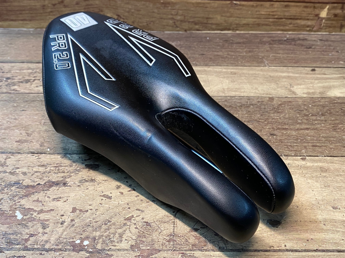 IM889 ISM PR2.0 サドル