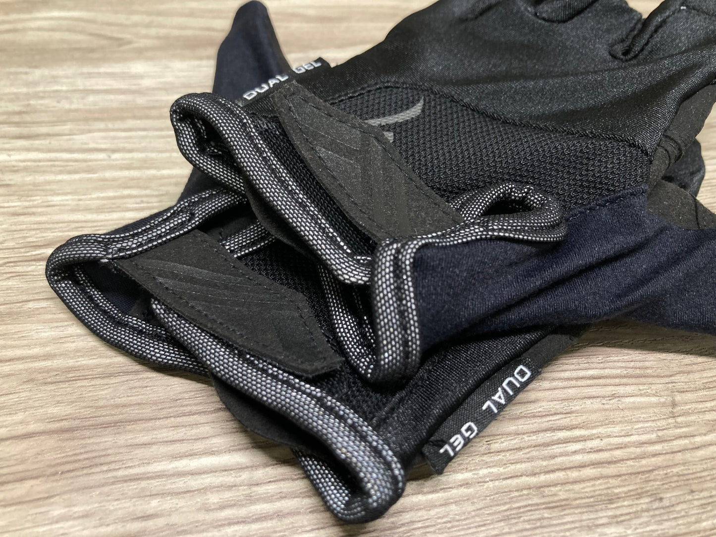 JA752 スペシャライズド SPECIALIZED 長指 グローブ 黒 S