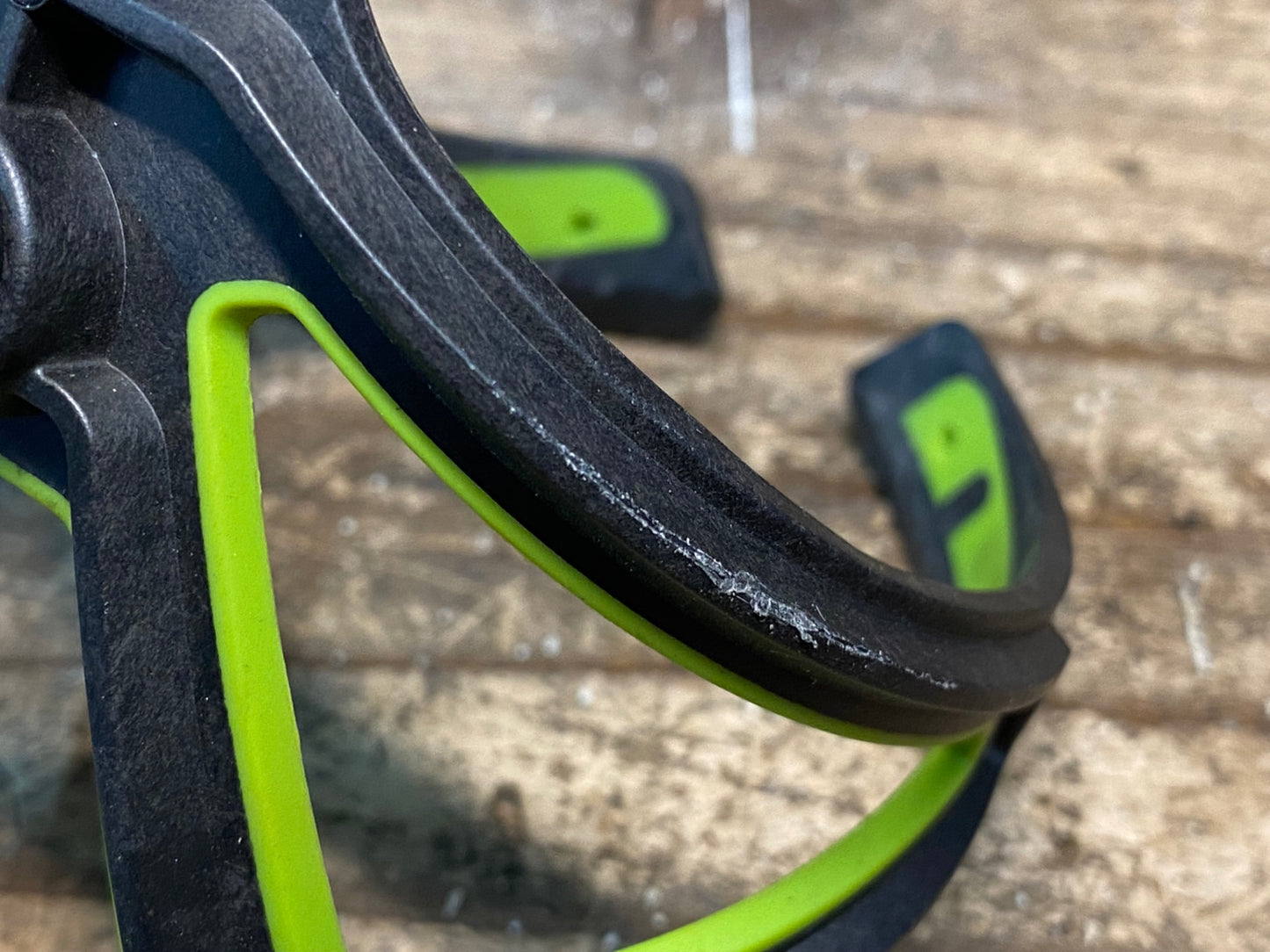 IS816 タックス TACX サイロ Ciro ボトルケージ 黒 緑 2個セット