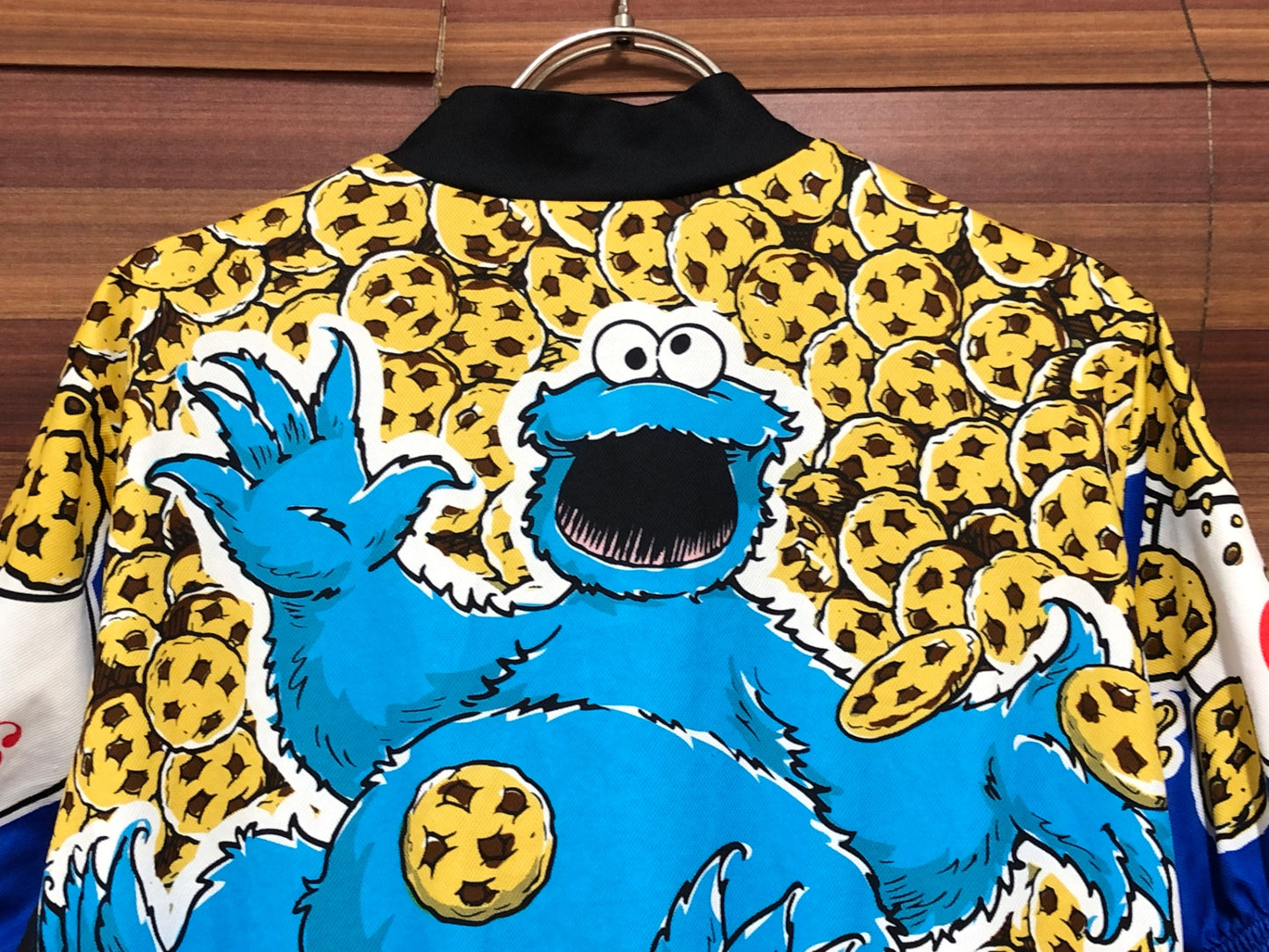 IV186 パールイズミ PEARL iZUMi 半袖 サイクルジャージ 総柄 S セサミストリート ※ほつれ,擦れ