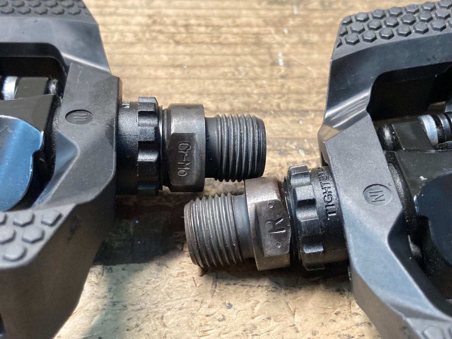 IV132 シマノ SHIMANO PD-T420 片面フラット ビンディングペダル
