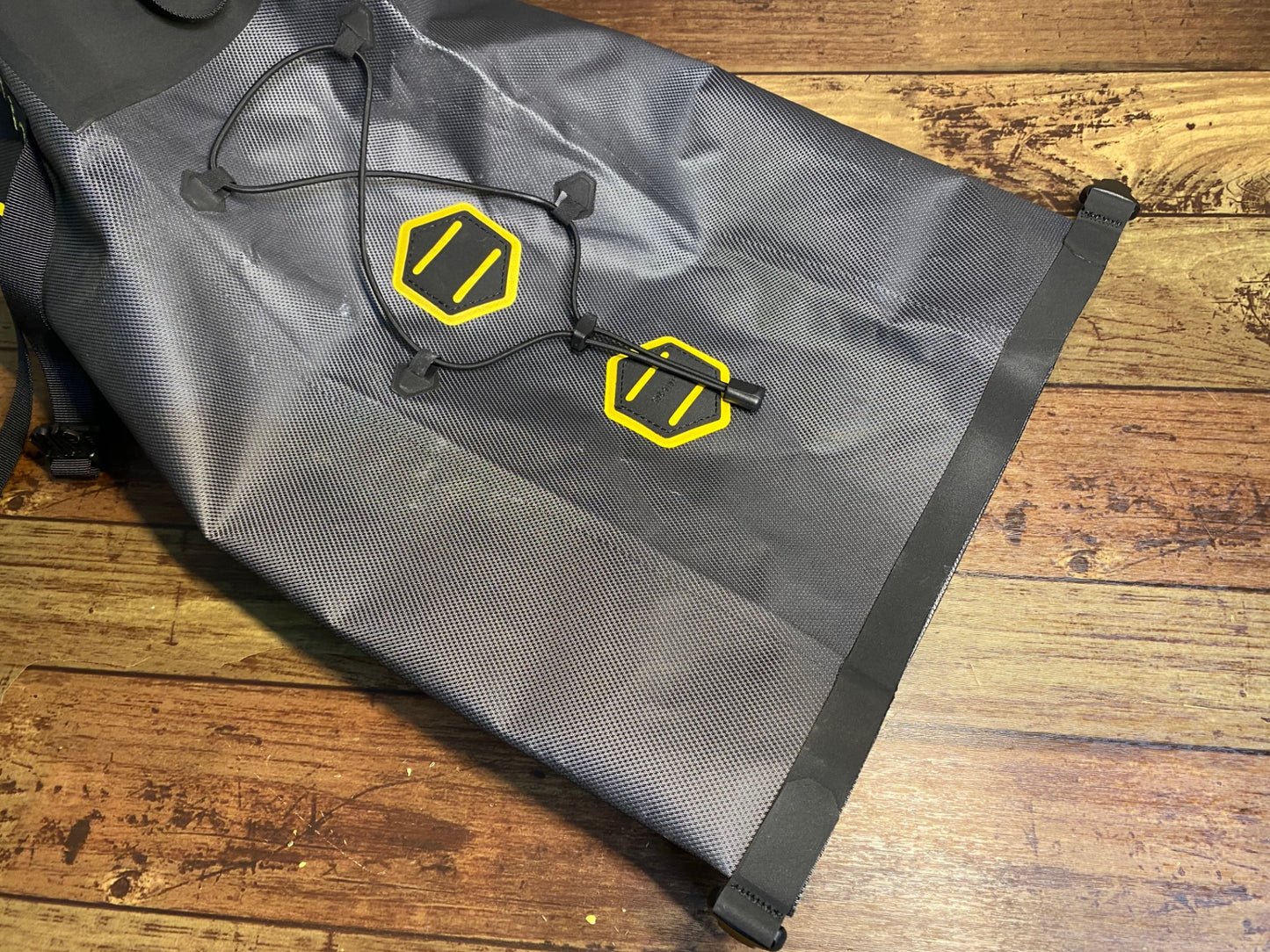 JC082 アピデュラ APIDURA アピデュラ エクスペディション サドルバッグ