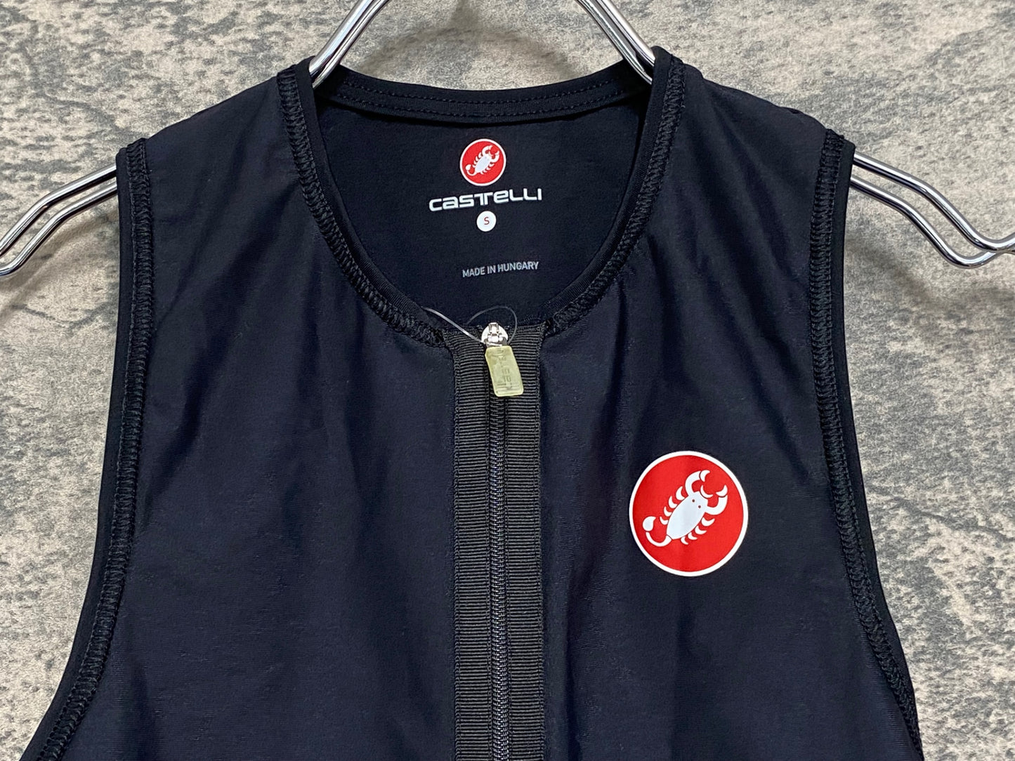 IZ467 カステリ CASTELLI ROSSOCORSA BODY PAINT ジレ サイクルベスト 黒 S