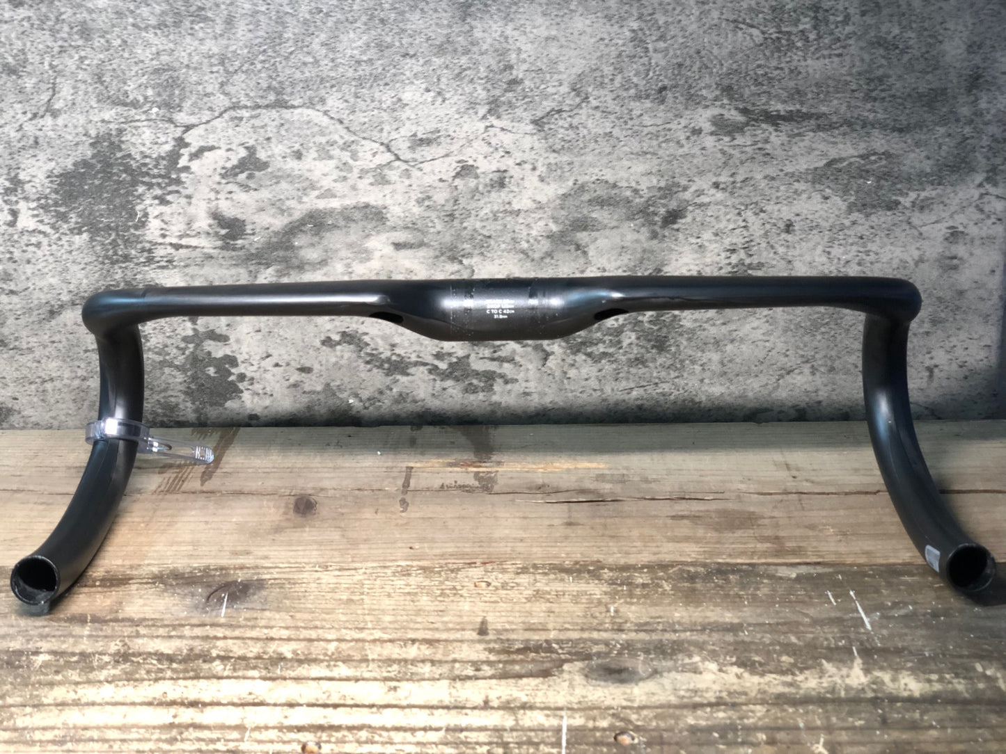 IZ714 イーストン EASTON EC70 AERO カーボン ドロップハンドル エンドC-C420mm Φ31.8 ※ステムクランプ部凹みのためジャンク