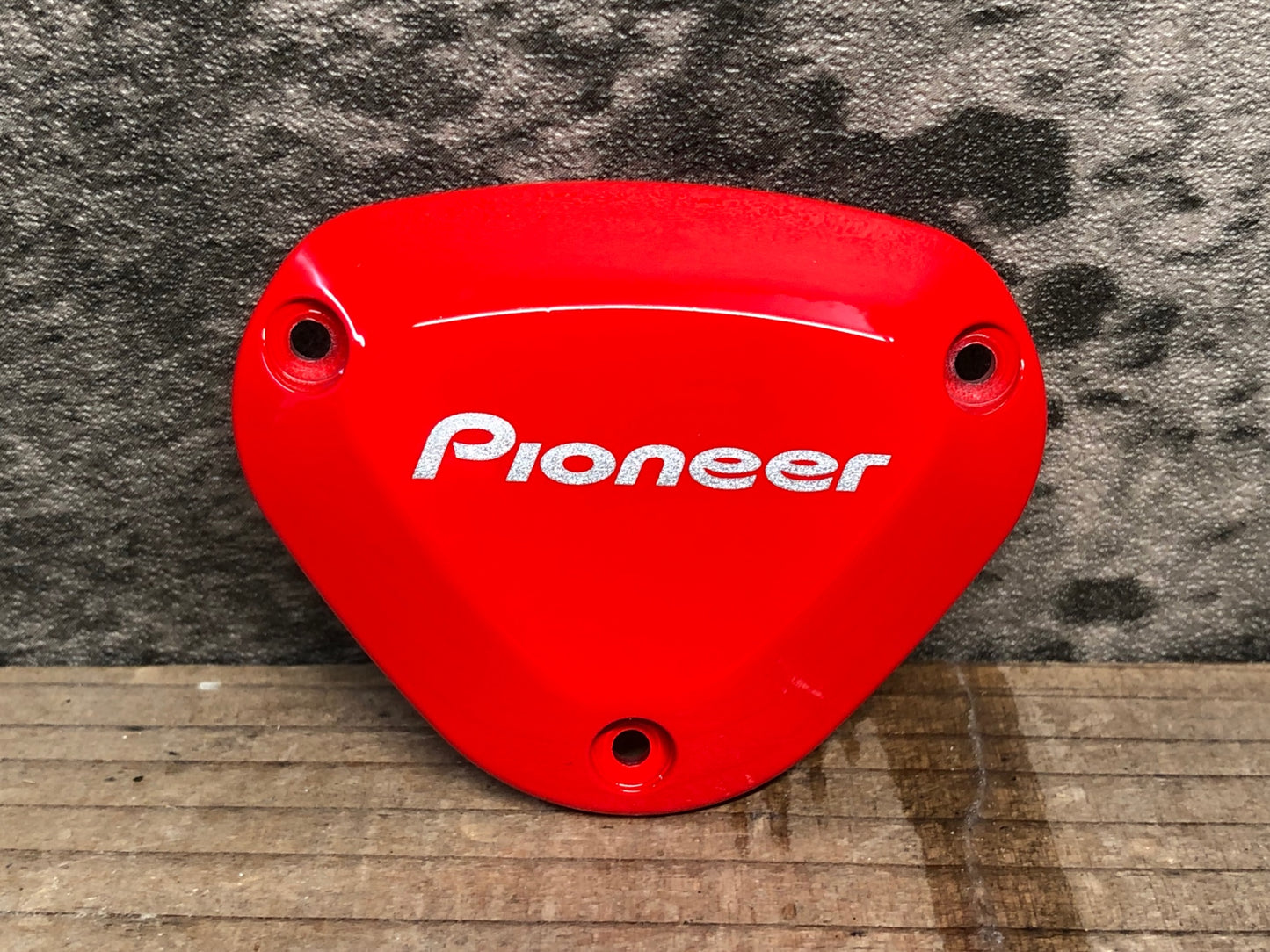 IZ001 パイオニア Pioneer 右センサーカバー 赤
