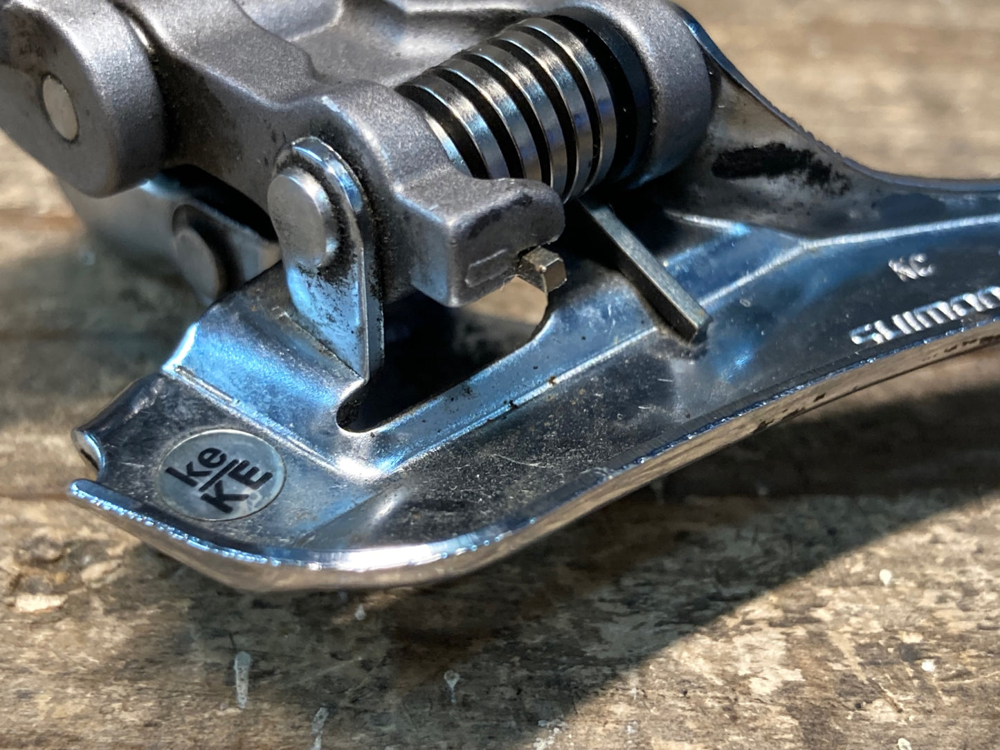 IN726 シマノ SHIMANO 105 FD-5700 フロントディレイラー バンド式 Φ31.8