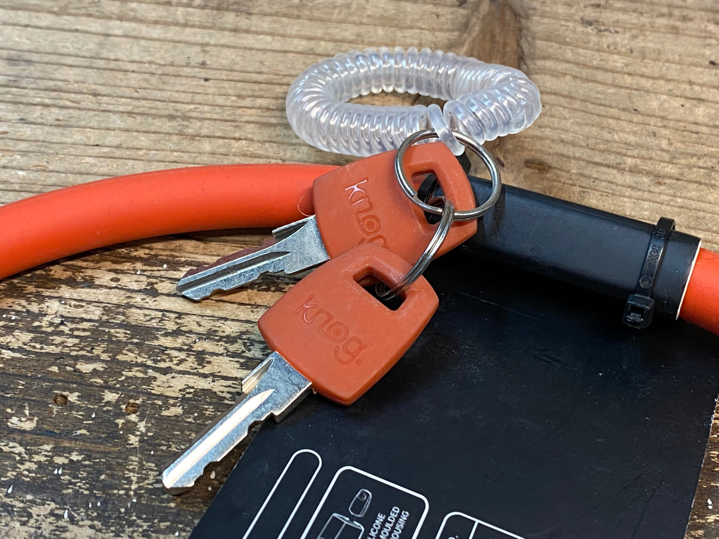 IL035 ノグ knog フランキー Frankie ケーブルロック 赤