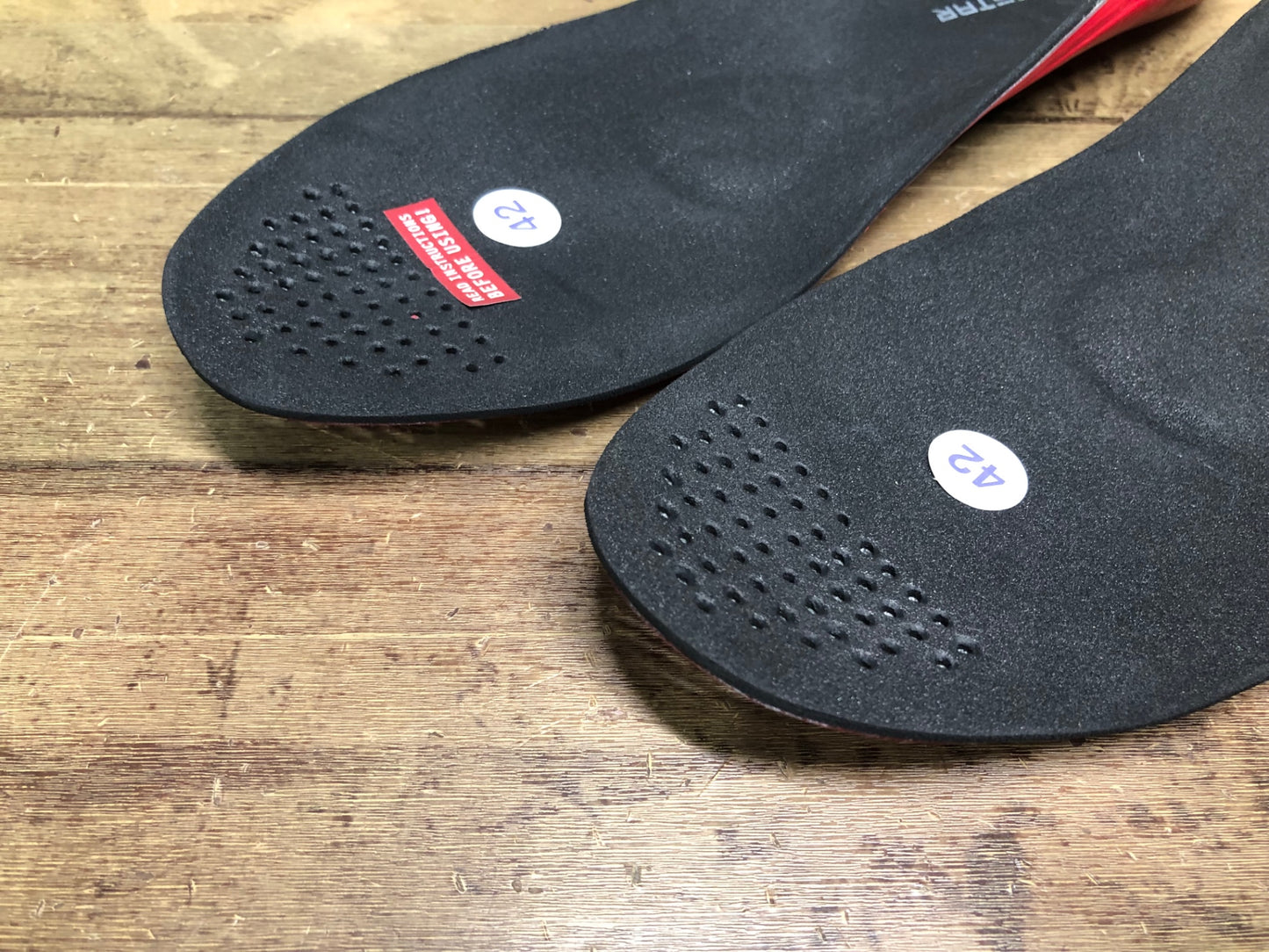 JB516 ソールスター SOLESTAR KONTROL インソール 黒 赤 EU42