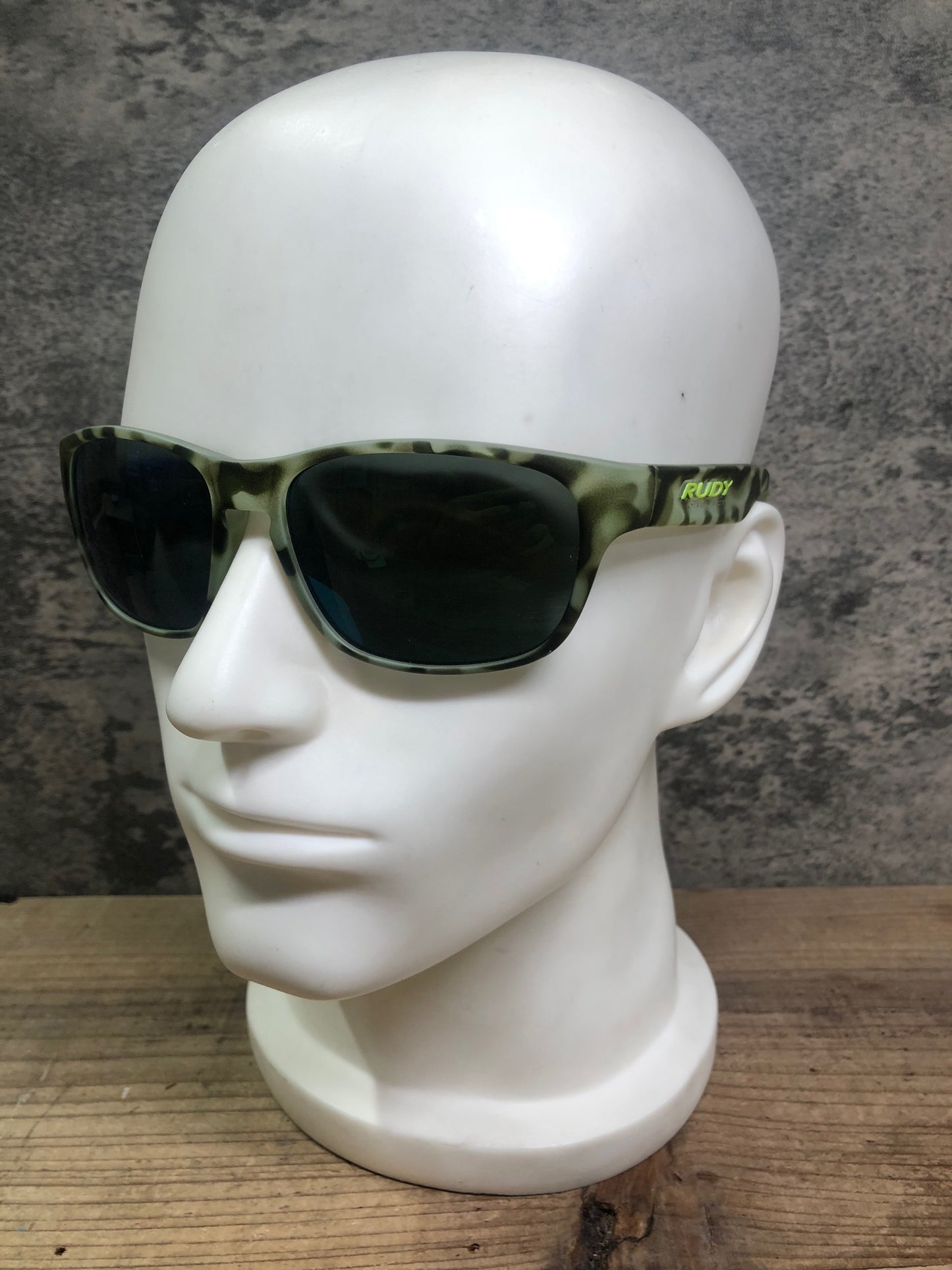 IZ586 ルディプロジェクト RUDY PROJECT SENSOR アイウェア サングラス 黒