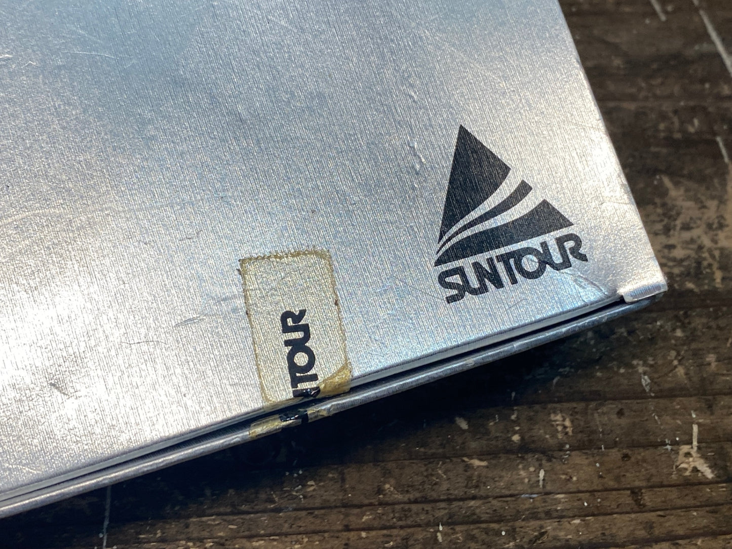 IL947 未使用 サンツアー SUNTOUR シュパーブプロ SUPERBE PRO フロントディレイラー 直付 2×7/8S