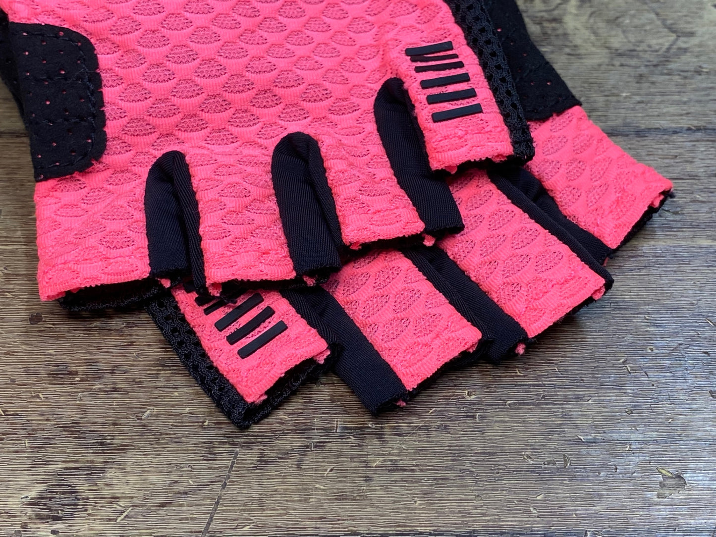 JB098 ラファ Rapha PRO TEAM MITTS 指切り グローブ 黒 ピンク L