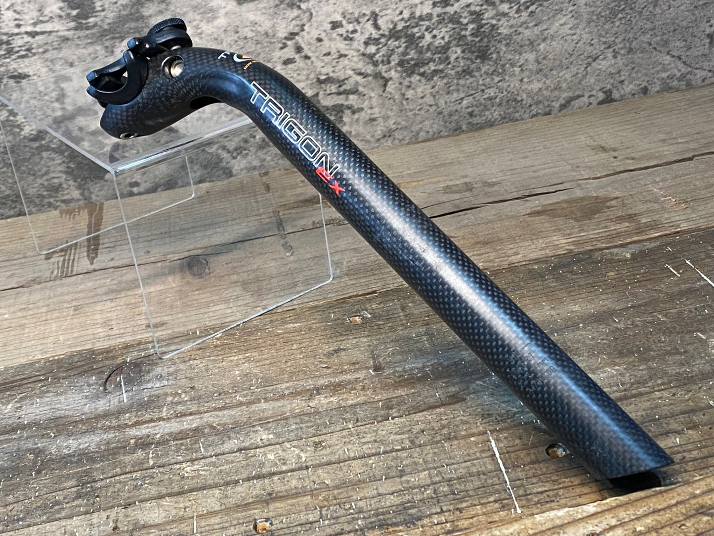IP195 トライゴン TRIGON EX カーボン シートポスト Φ27.2 300mm
