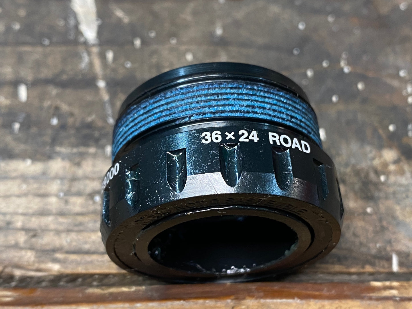 IR350 シマノ SHIMANO デュラエース DURA-ACE SM-BB9000 ボトムブラケット