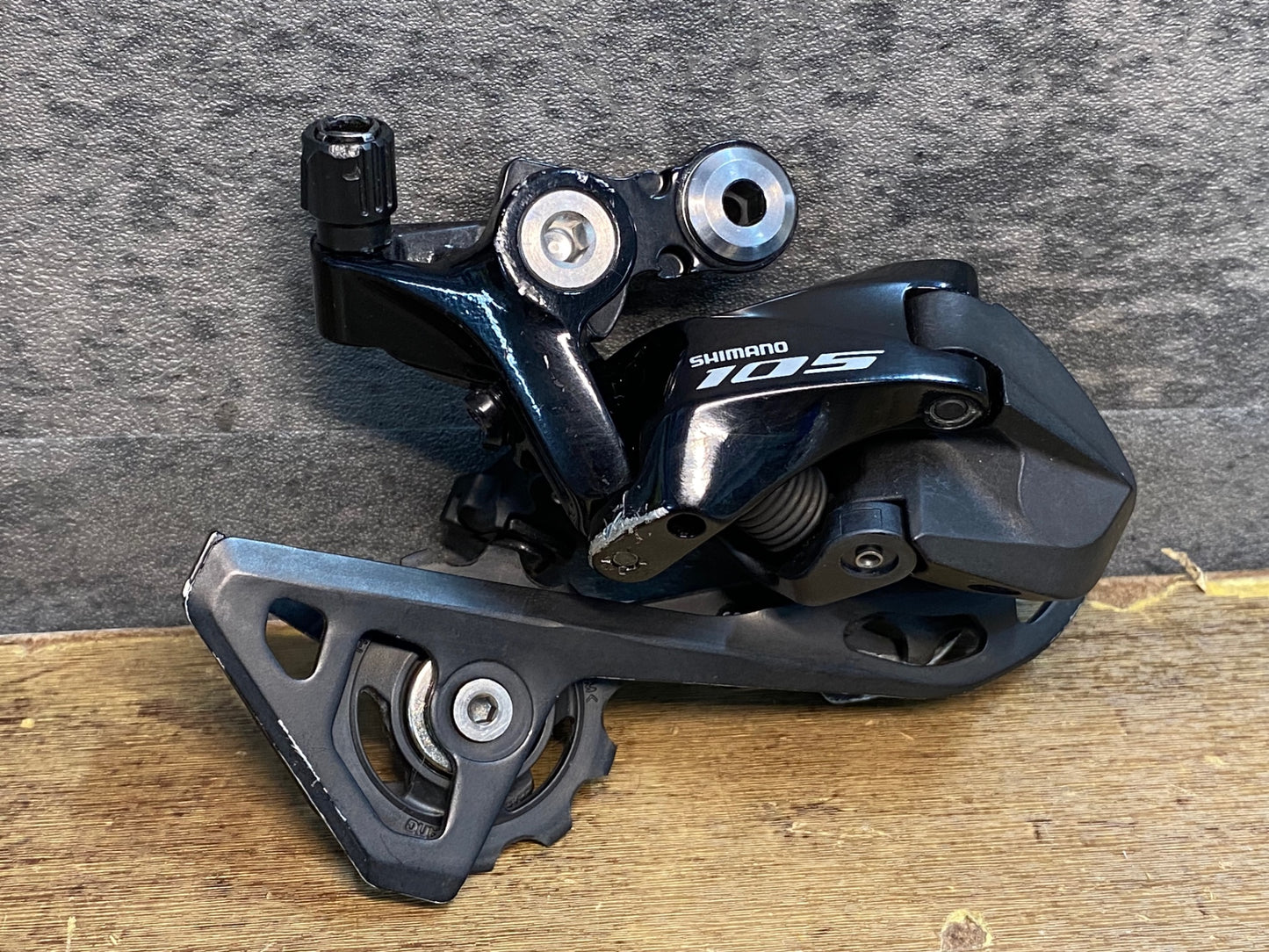 IU346 シマノ SHIMANO 105 RD-R7000 リアディレイラー 11S SS 黒