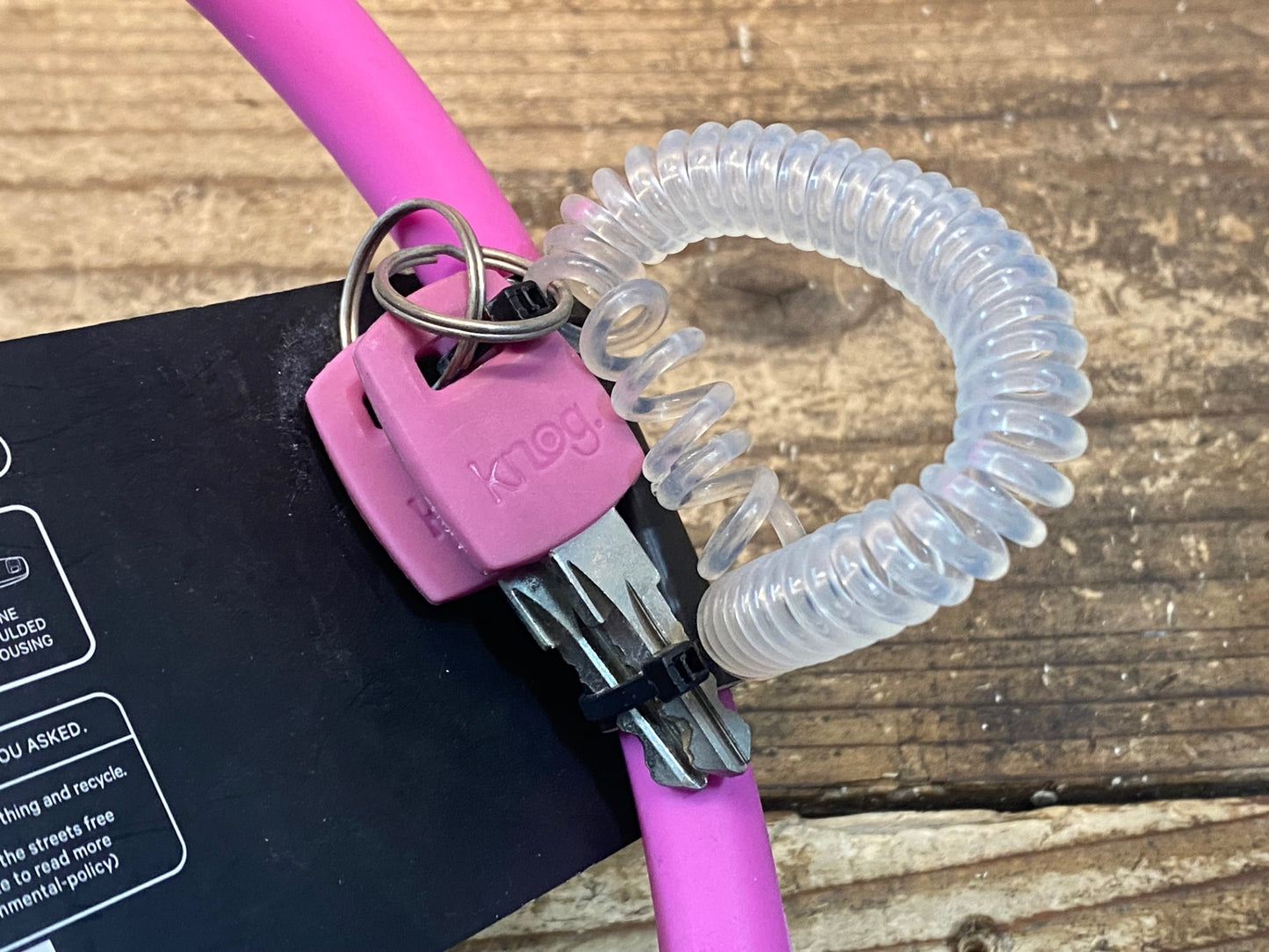 IL040 ノグ knog フランキー Frankie ケーブルロック 紫