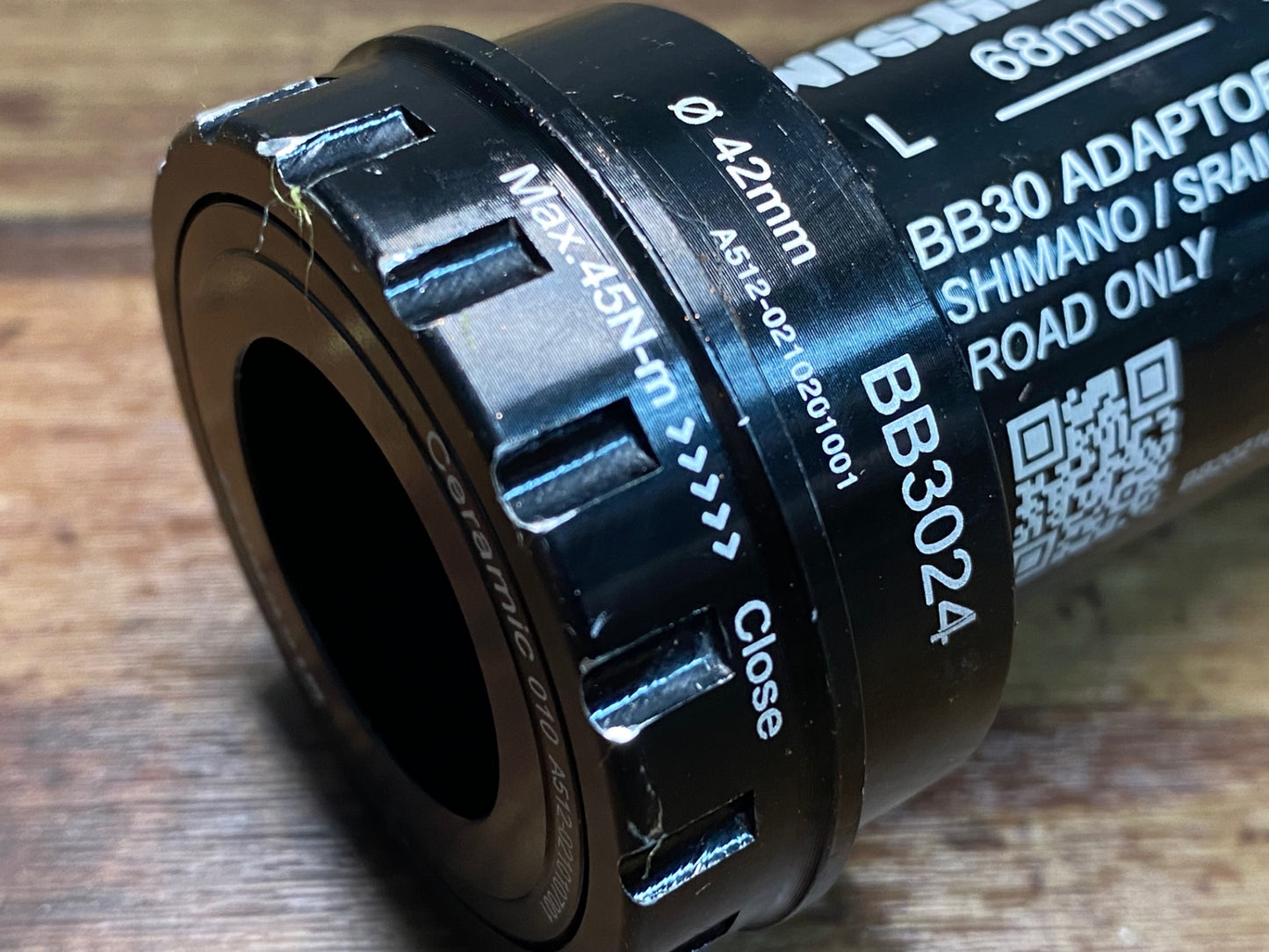 IZ871 ウィッシュボーン WISHBONE BB3024 ボトムブラケット BB30 24mmアクスル用