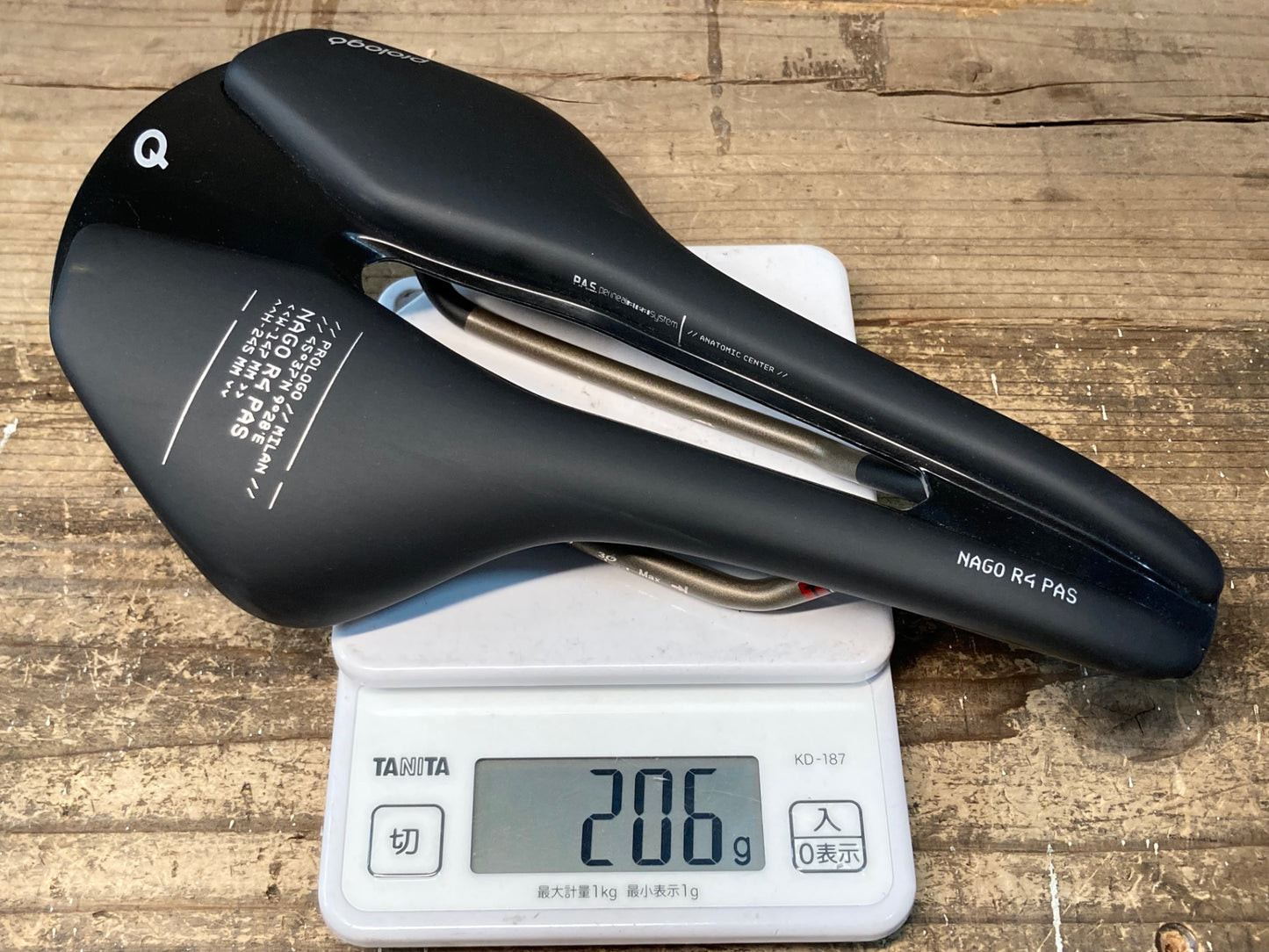 IY527 プロロゴ prologo NAGO R4 PAS サドル 黒 147mm TiroXレール