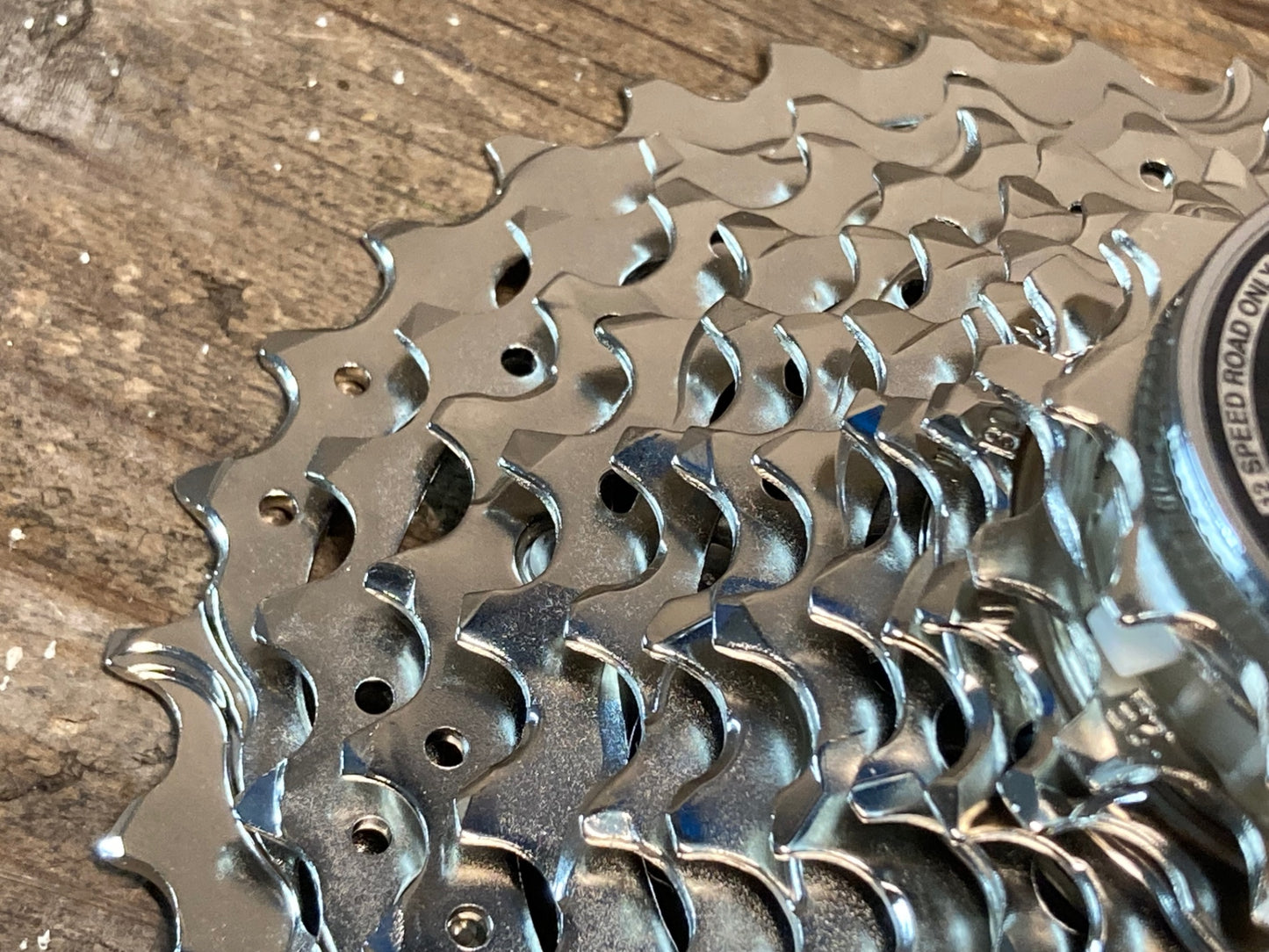 IQ121 シマノ SHIMANO 105 CS-R7100-12 スプロケット 12s 11-34T