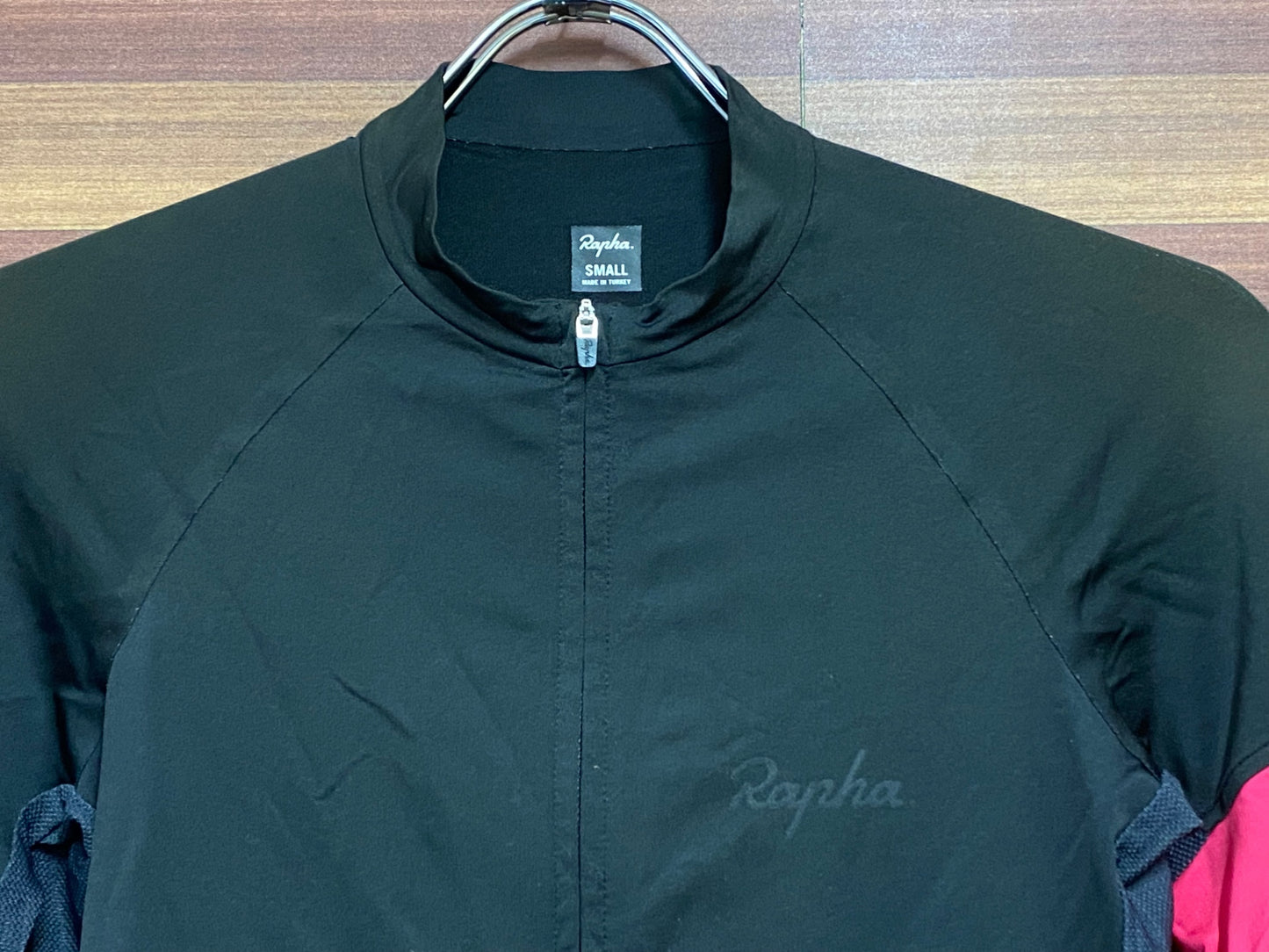 HV678 ラファ RAPHA SHORT SLEEVE TRAINING JERSEY 黒 S ※背面色褪せ大のためジャンク