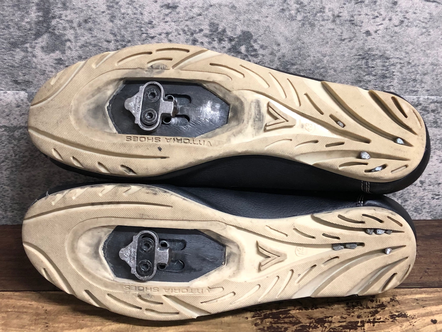 IY493 ヴィットリア VITTORIA BIANCO LINE ビンディングシューズ SPD EU43サイズ 黒
