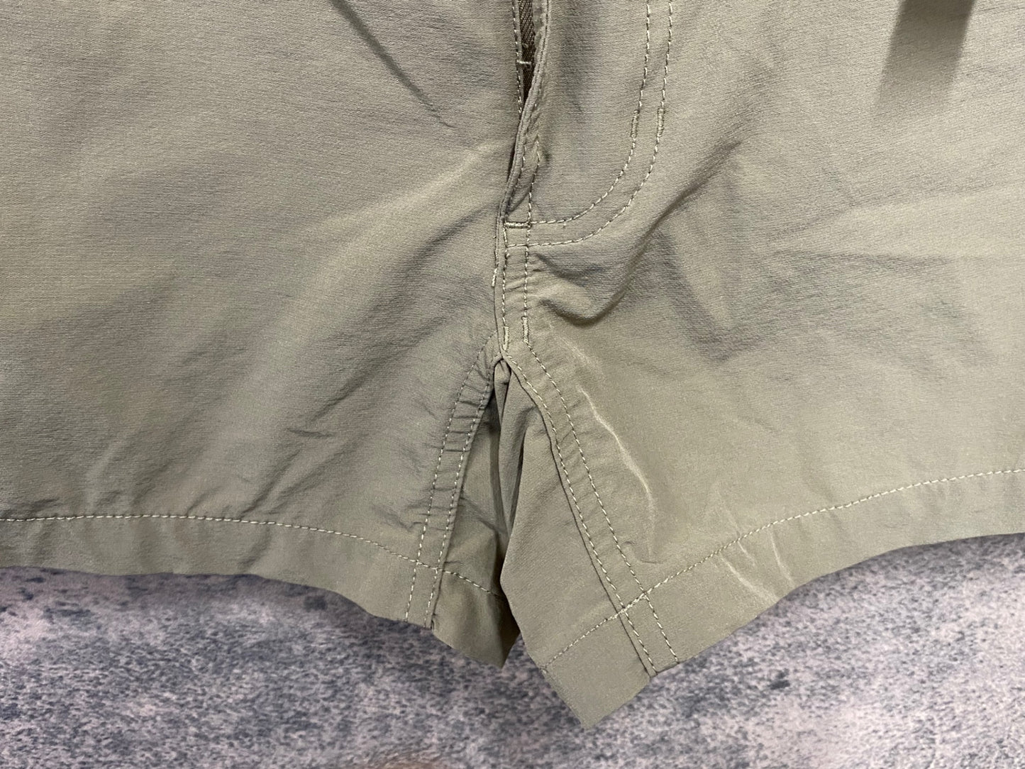 IY212 カペルミュール KAPELMUUR ショートパンツ オリーブ 36