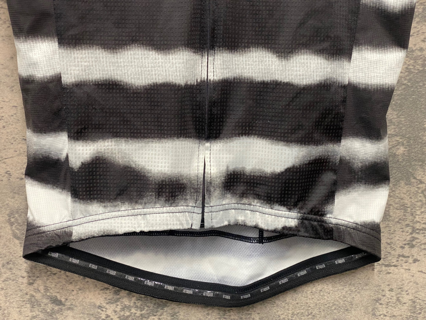 JA622 アタッカー ATTAQUER 半袖 サイクルジャージ 白 黒 M