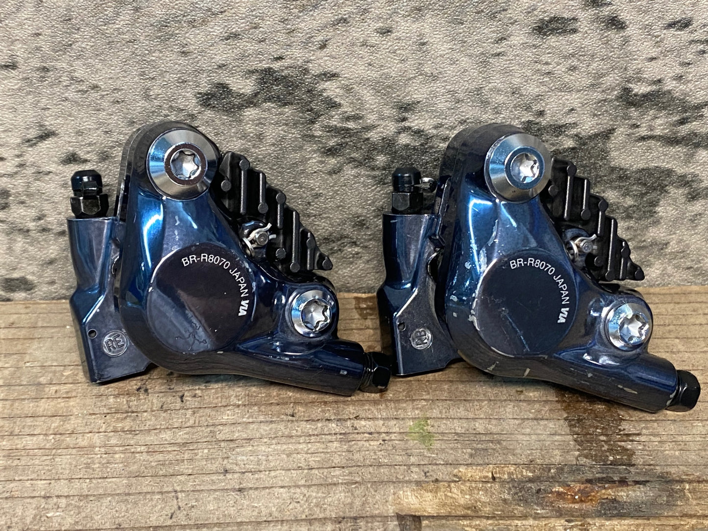 IU492 シマノ SHIMANO アルテグラ ULTEGRA BR-R8070 油圧 ディスクブレーキ キャリパー ※スレ傷あり