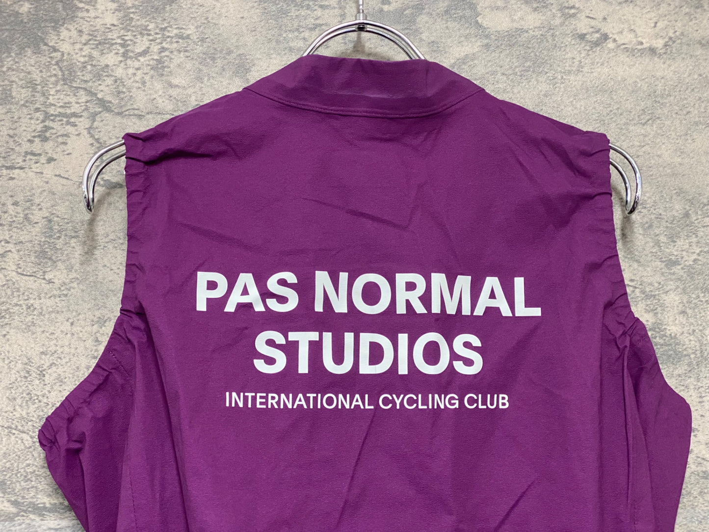 JA891 パスノーマルスタジオ PAS NORMAL STUDIOS サイクルベスト ジレ 紫 L