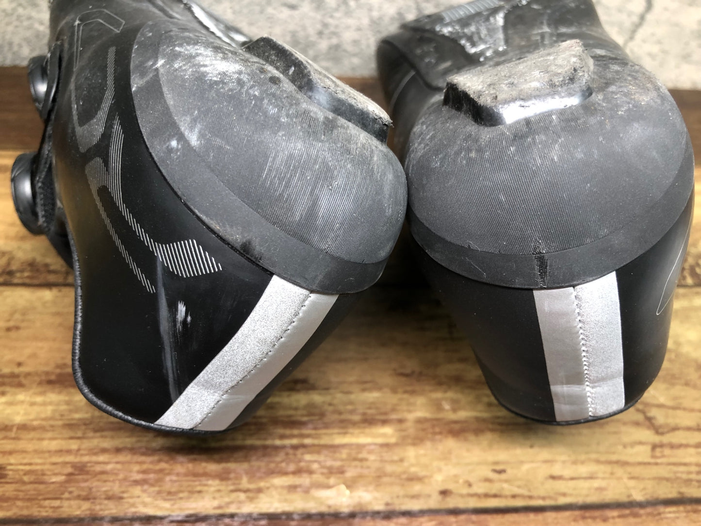 IT924 シマノ SHIMANO RC7 SH-RC702M ビンディングシューズ 黒 シルバー EU42