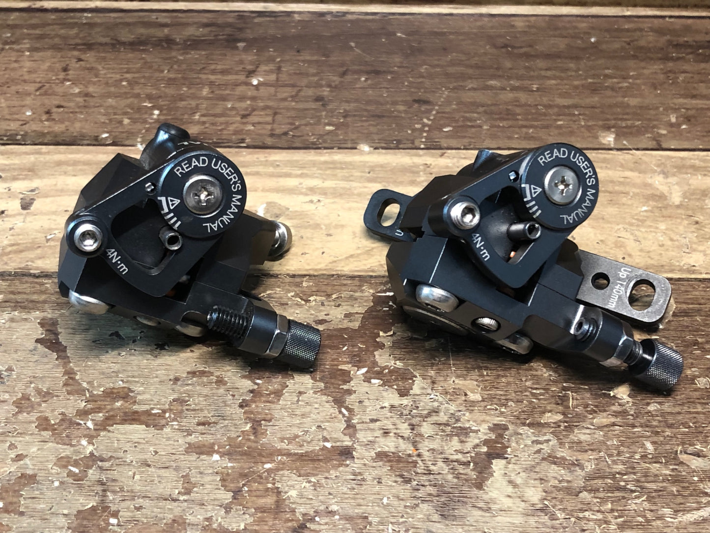 IK902 グロータック GROWTAC イコール EQUAL 機械式ディスクキャリパーセット フラットマウント グレー