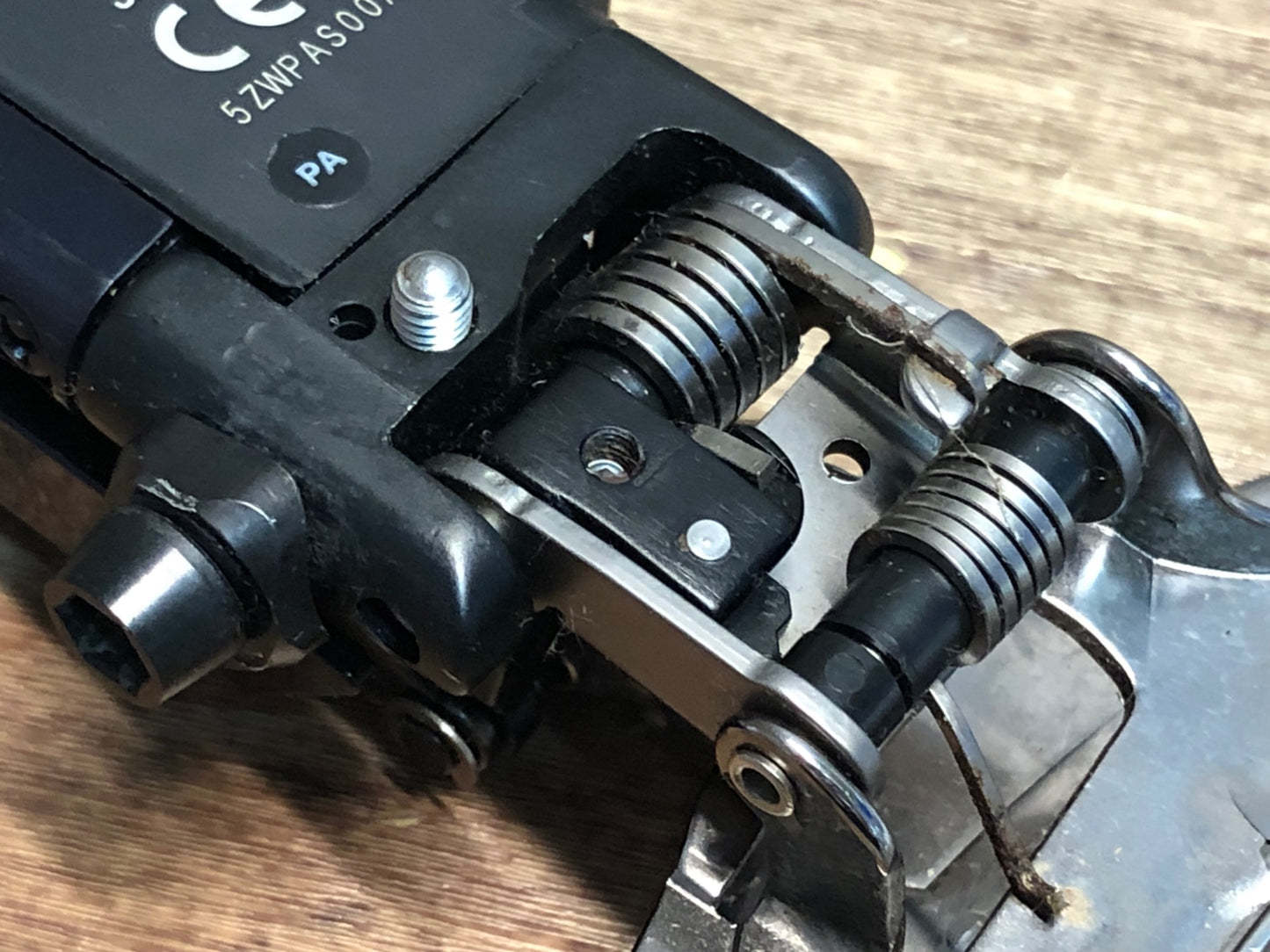 IQ630 シマノ Shimano デュラエース DURA-ACE FD-R9150 Di2 電動 フロントディレイラー 2s