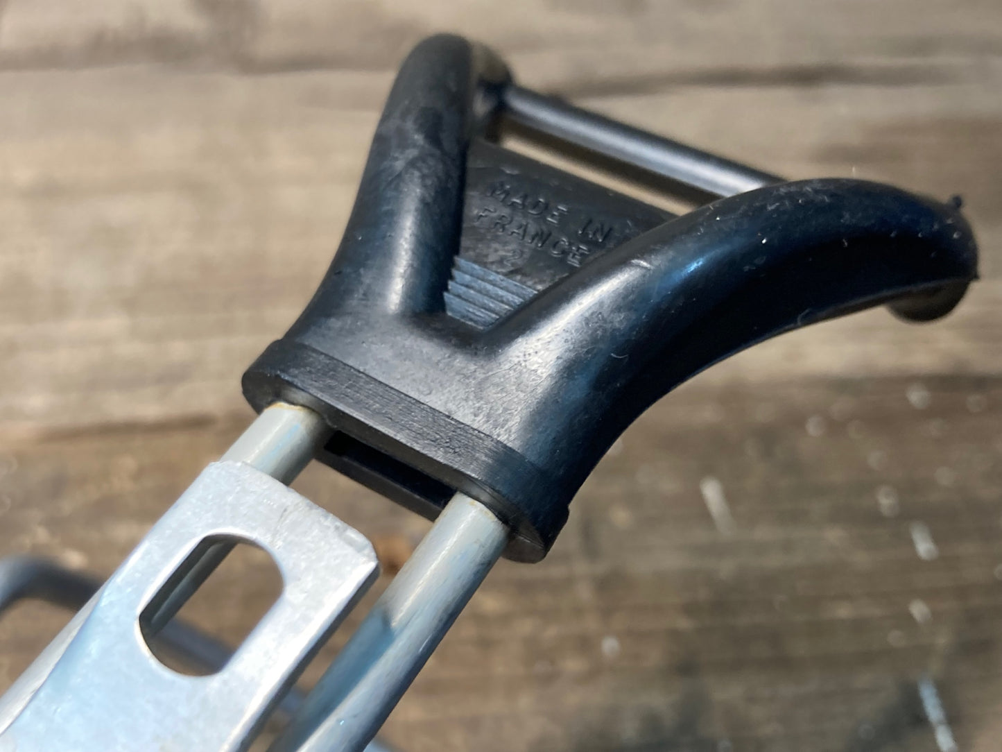 IO835 TA SPECIALITIES ボトルケージ