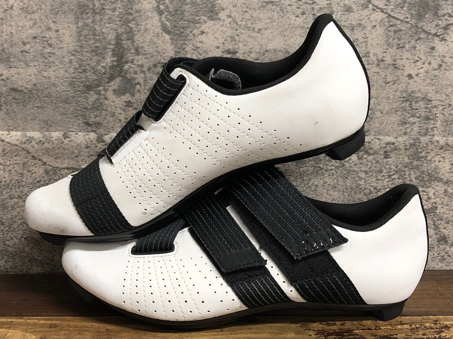 IY386 フィジーク fizik テンポ TEMPO R5 POWERSTRAP shoes ビンディングシューズ 白 黒 EU41