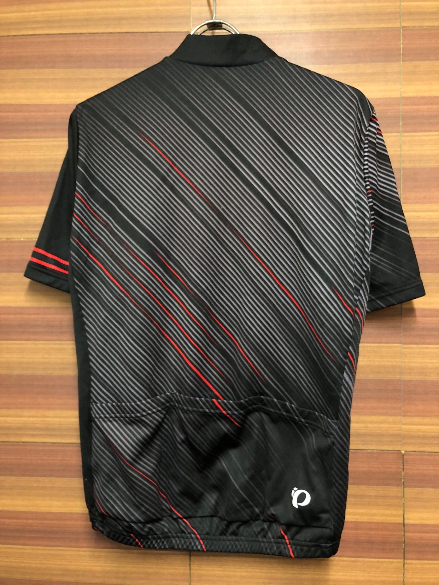 IL372 パールイズミ PEARL iZUMi 半袖 サイクルジャージ 黒 赤 L