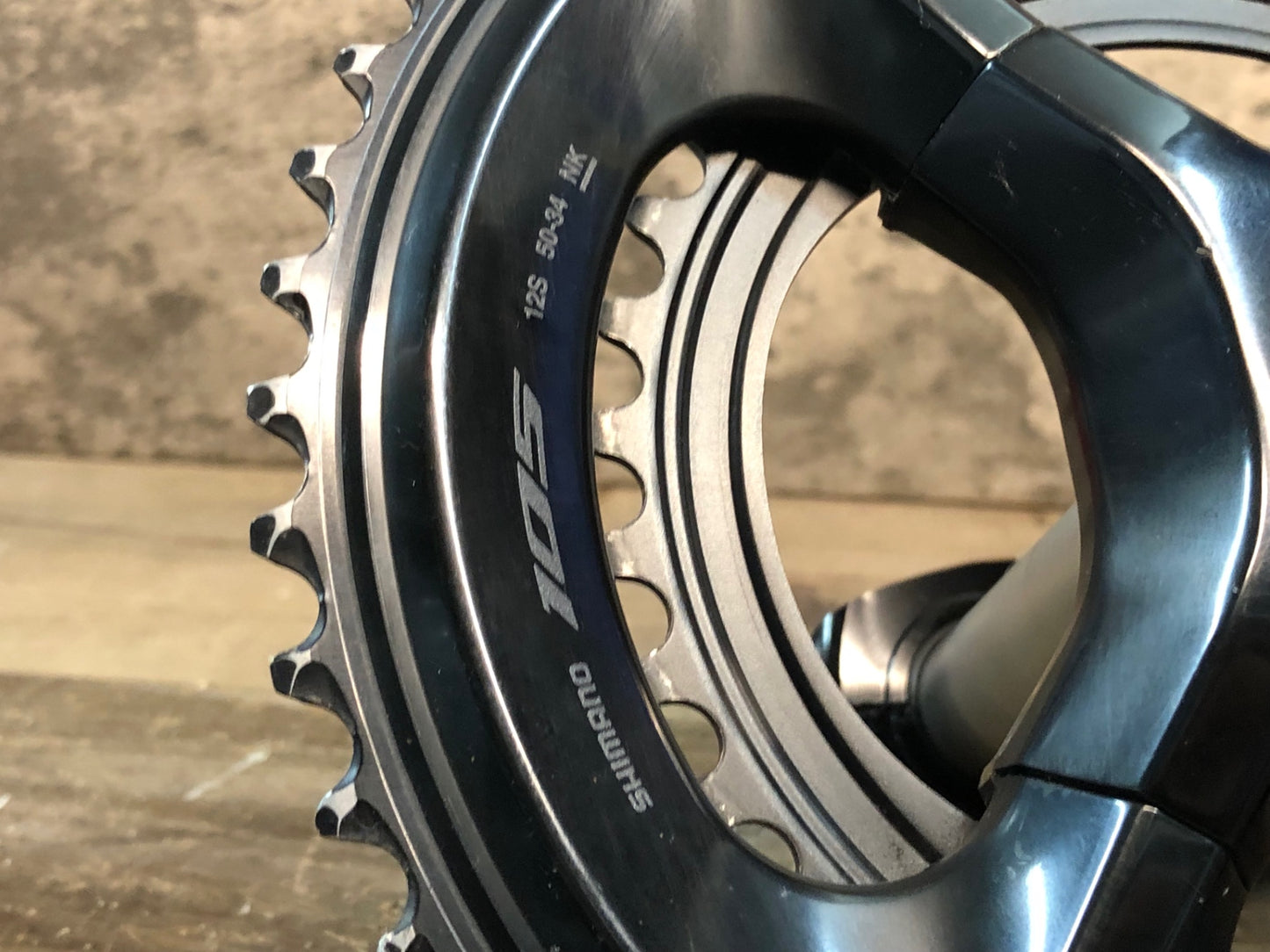 IU920 シマノ SHIMANO 105 FC-R7100 クランクセット 172.5mm 50/34T