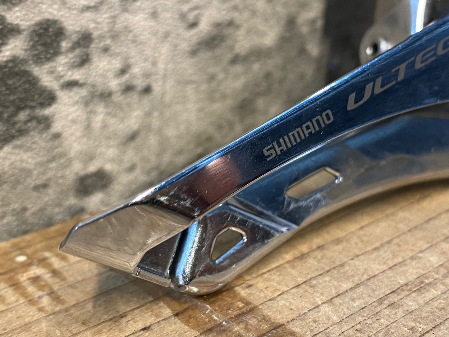 JB800 シマノ SHIMANO アルテグラ ULTEGRA FD-R8050 フロントディレイラー 2S Di2 直付 接続確認済み