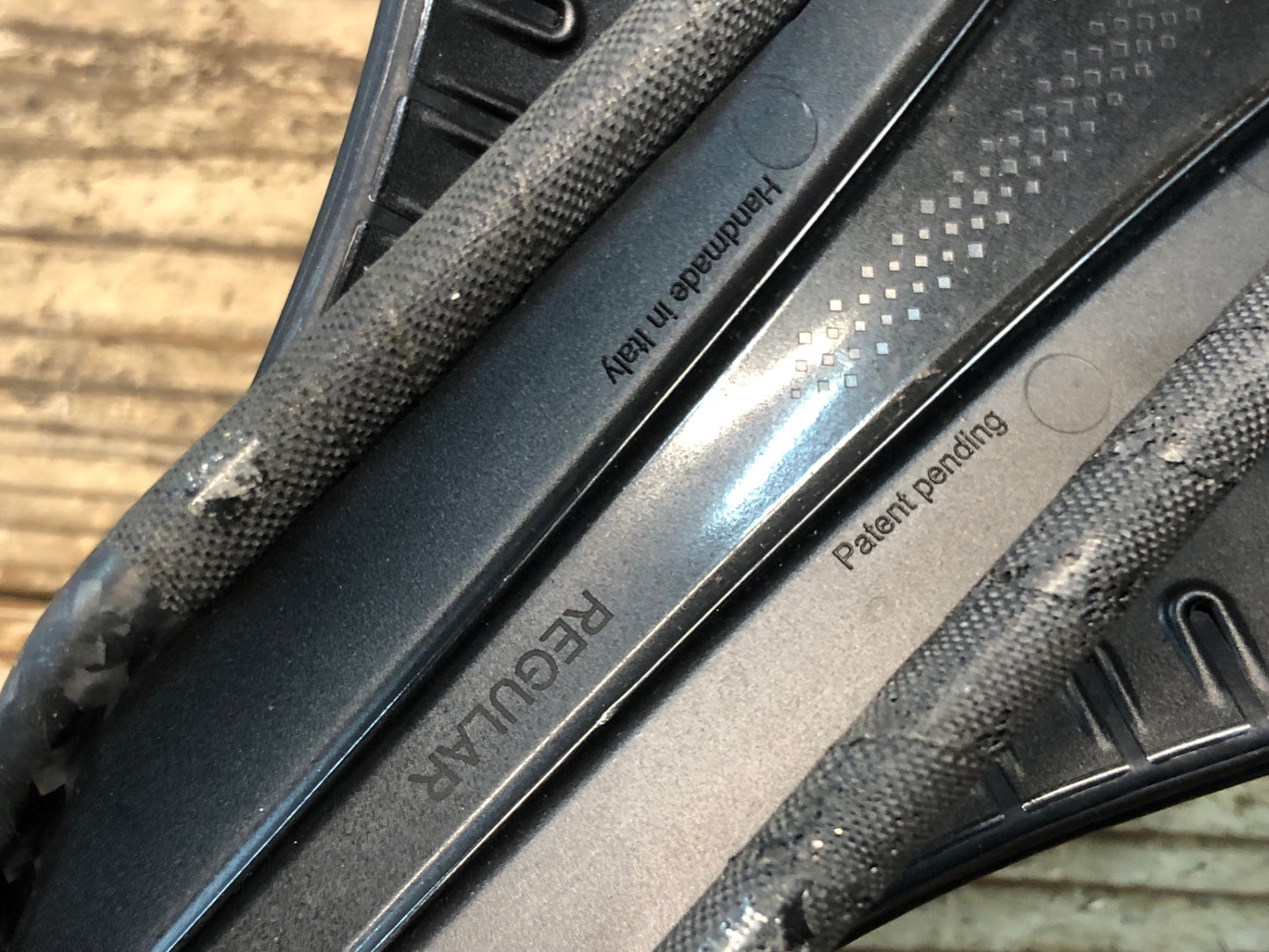 IZ081 フィジーク fizik ARIONE R1 VERSUS EVO サドル 黒 カーボンレール ※プレート欠品