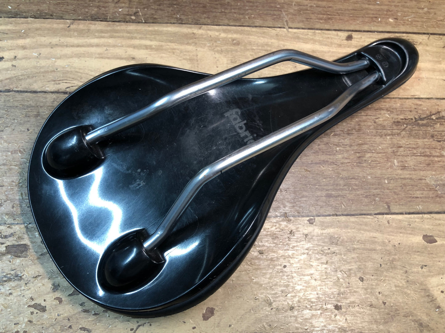 IN303 ファブリック fabric スクープ SCOOP クロモリレール サドル スレ有