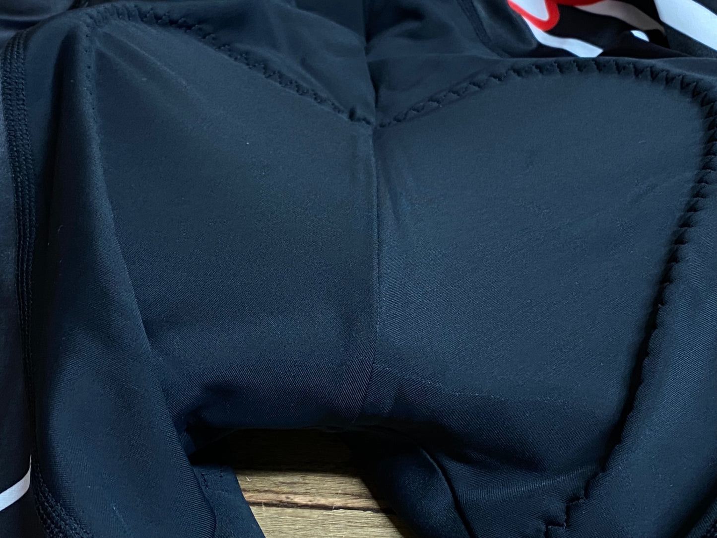 IN103 パールイズミ PEARL iZUMi プレミアム レーサーパンツ XL 黒赤白