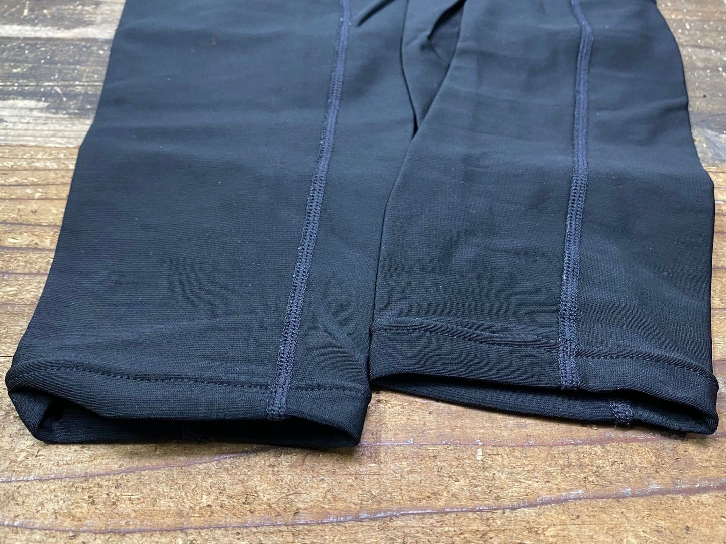 IS903 パールイズミ PEARL iZUMi レッグカバー 黒 L