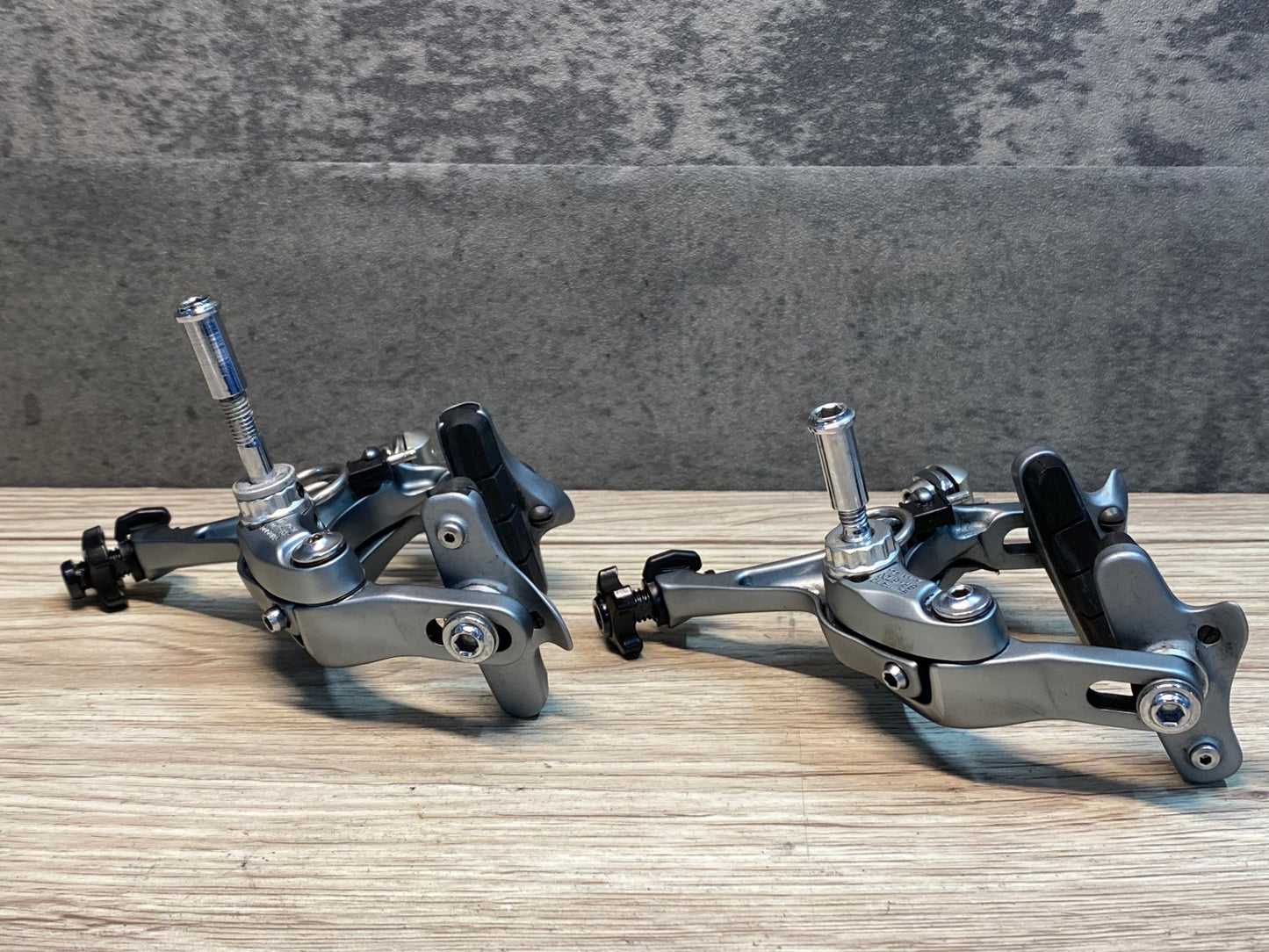 IS523 シマノ SHIMANO アルテグラ ULTEGRA BR-6700 キャリパーブレーキ 前後セット