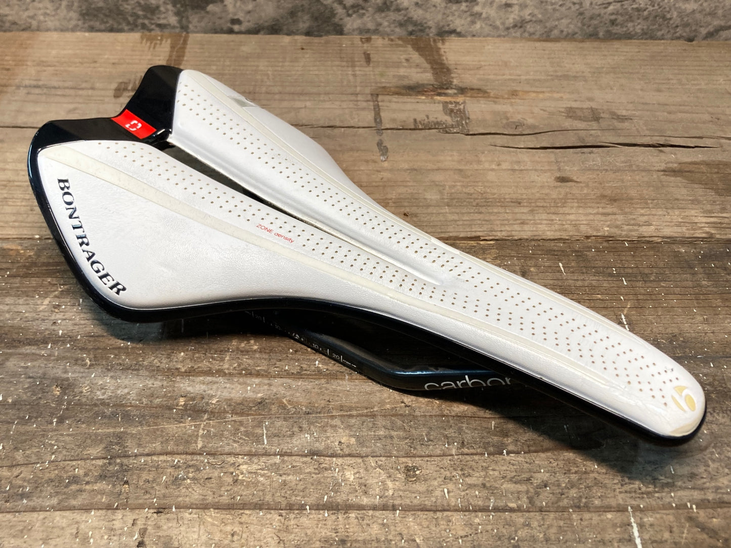 IO285 ボントレガー BONTRAGER パラダイム Paradigm XXX サドル カーボンレール 138㎜ ホワイト