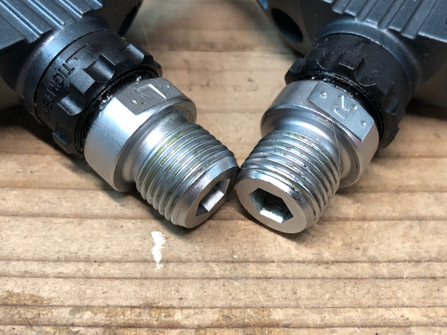 IS082 シマノ SHIMANO PD-EH500 ビンディングペダル SPD