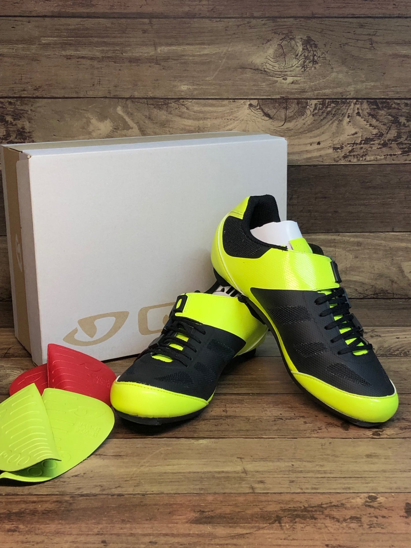 IP475 ジロ GIRO SENTRIE TECHLACE ビンディングシューズ 蛍光イエロー SPD-SL EU40 未使用