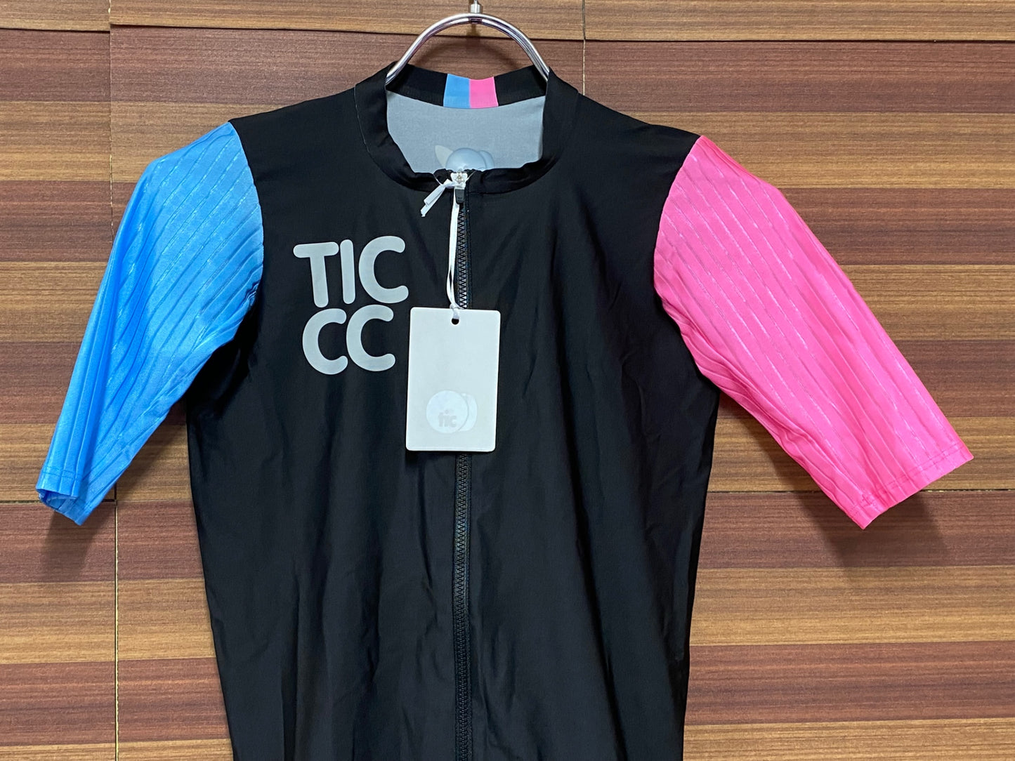 IO340 TICCC 半袖 サイクルジャージ 黒ピンク青 XS