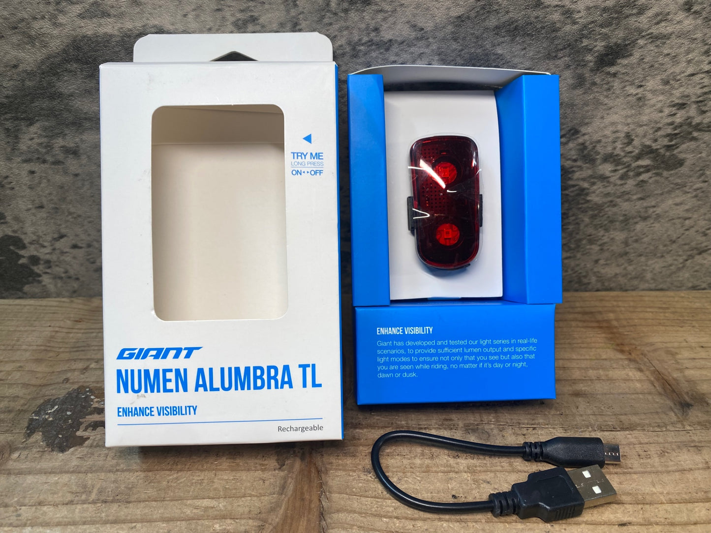 IV764 ジャイアント GIANT NUMEN ALUMBRA TL テールライト